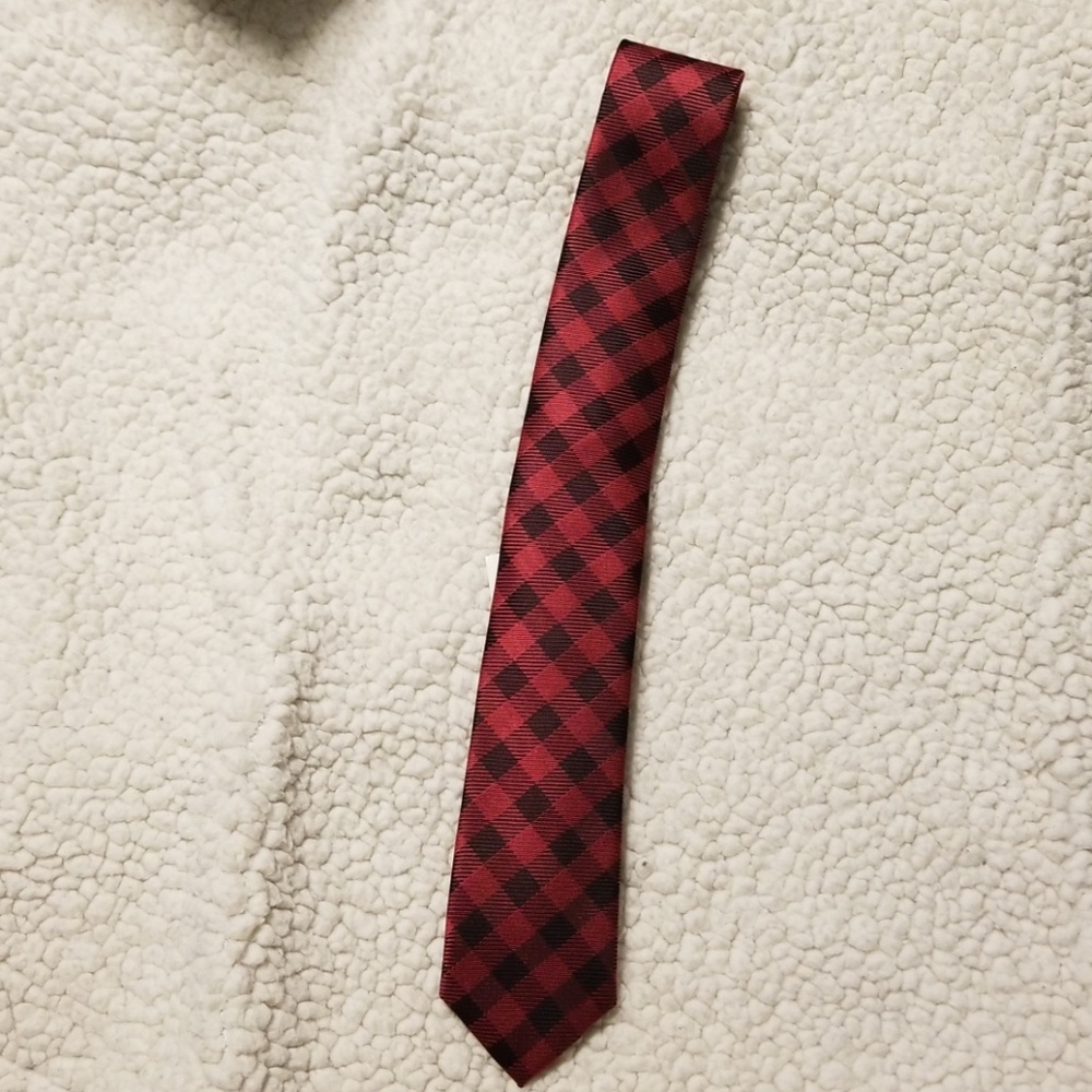NWT Bar III Red Checkered Plaid tie